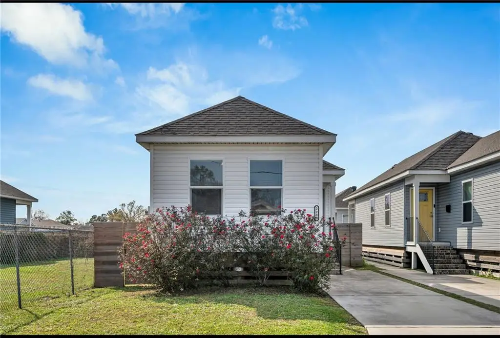 2208 Huey P Long Avenue, Gretna, LA 70053 - #1
