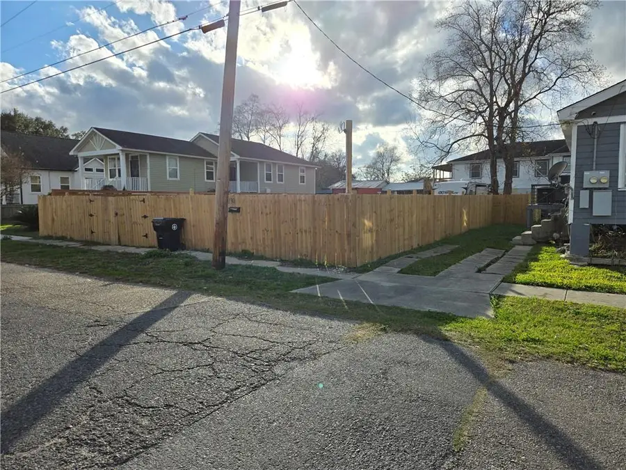 6230 Lafaye Street, New Orleans, LA 70122 - Image #2