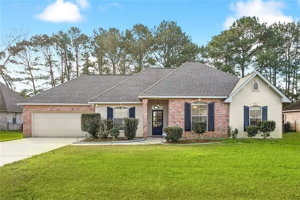 249 Fairfield Oaks Drive, Madisonville, LA 70447 - #1