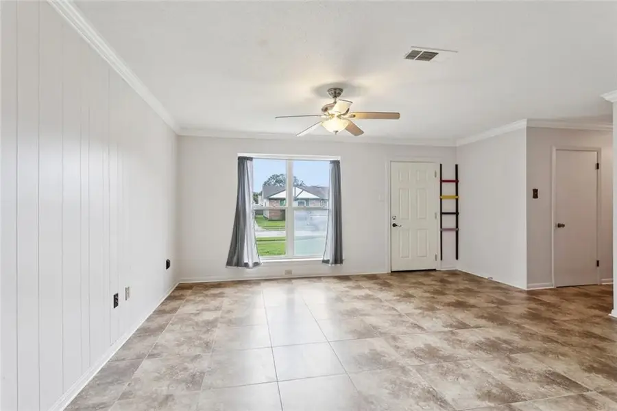 230 Brett Drive, Gretna, LA 70056 - Image #2