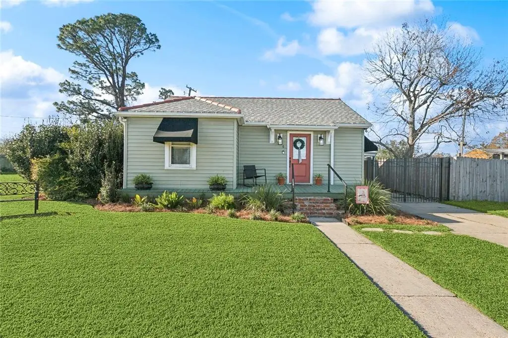 6 Gibbs Drive, Chalmette, LA 70043 - Image #1