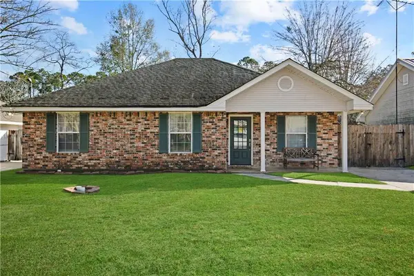 70476 2nd Street, Covington, LA 70433