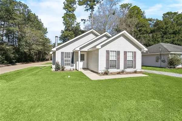 1641 Clover Street, Mandeville, LA 70448
