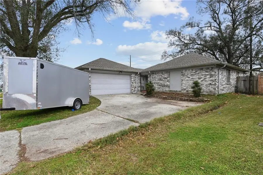 2244 Sugarloaf Drive, Harvey, LA 70058 - Image #2