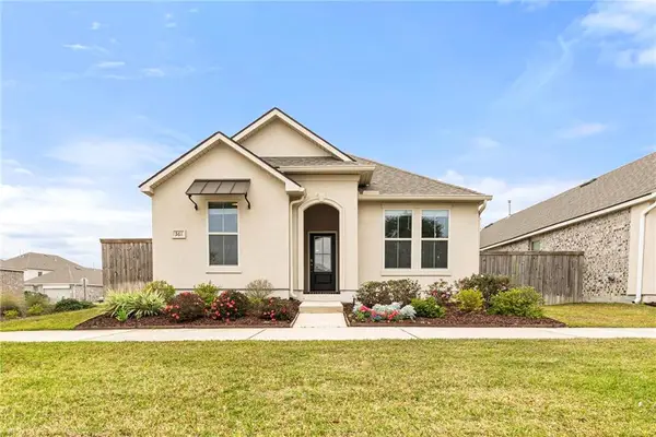 361 Lakeshore Village Drive E, Slidell, LA 70461