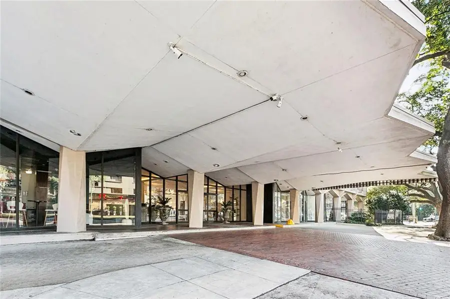 2100 St Charles Avenue #7M, New Orleans, LA 70130 - #2