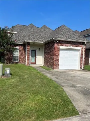 113 Emerald Oaks Drive, Covington, LA 70433 - Image #1