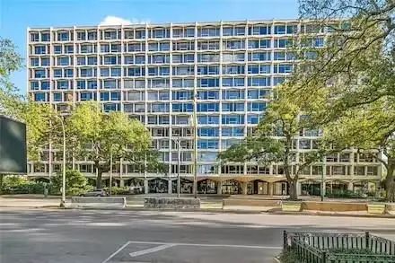 2100 Saint Charles Avenue #12E, New Orleans, LA 70130 - Image #1