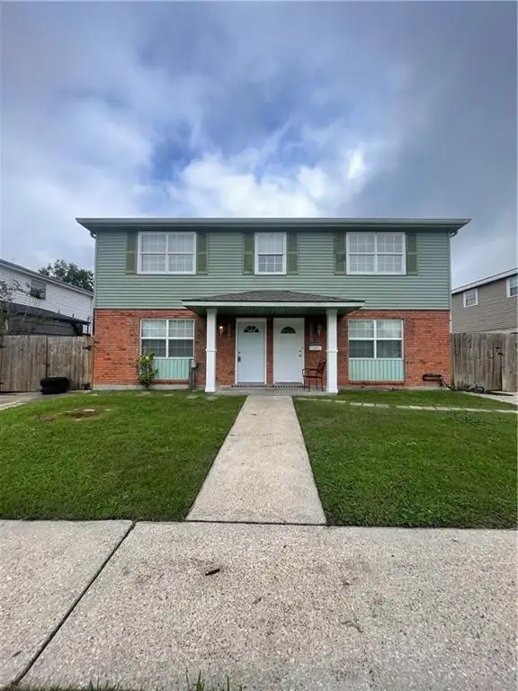 2421 23 Octavia Drive, Chalmette, LA 70043