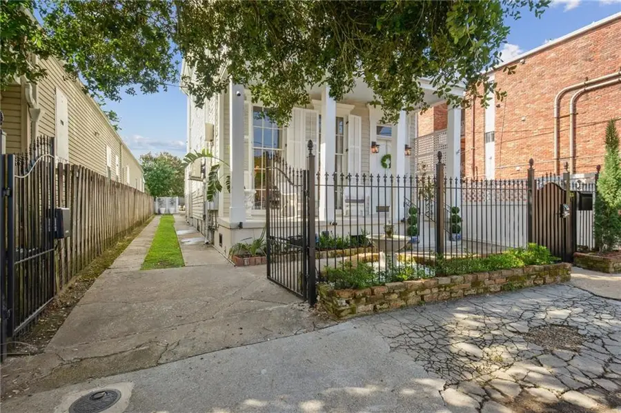 2124 Camp Street, New Orleans, LA 70130 - #3