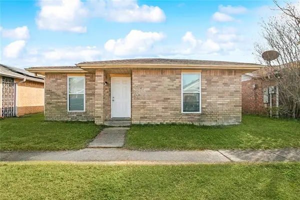 1528 Virginia Marie Street, New Orleans, LA 70122