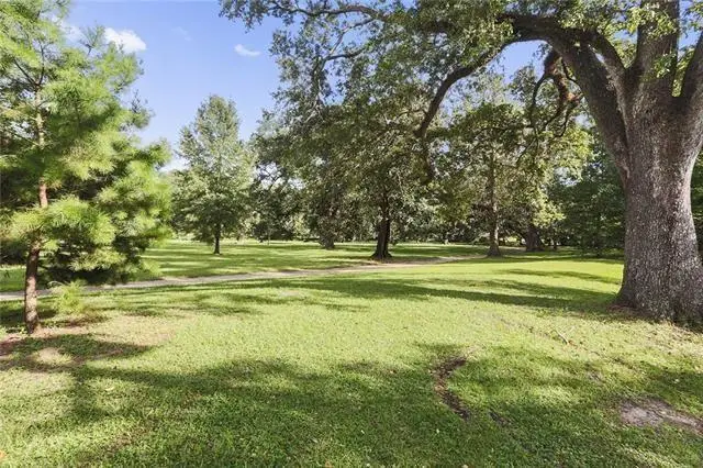 518 Walnut Street #E, New Orleans, LA 70118 - Image #2