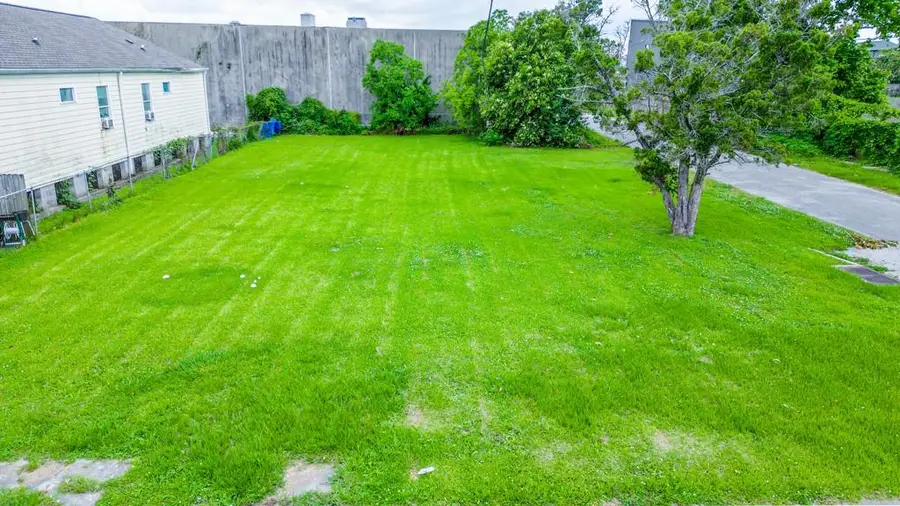 305 Leboeuf Street, New Orleans, LA 70114 - #2