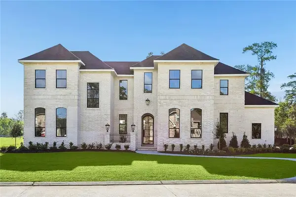 15 Oak Hills Lane, New Orleans, LA 70131