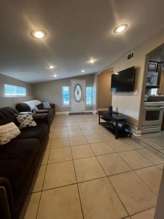 5917 Campus Blvd Boulevard, New Orleans, LA 70126 - Image #2