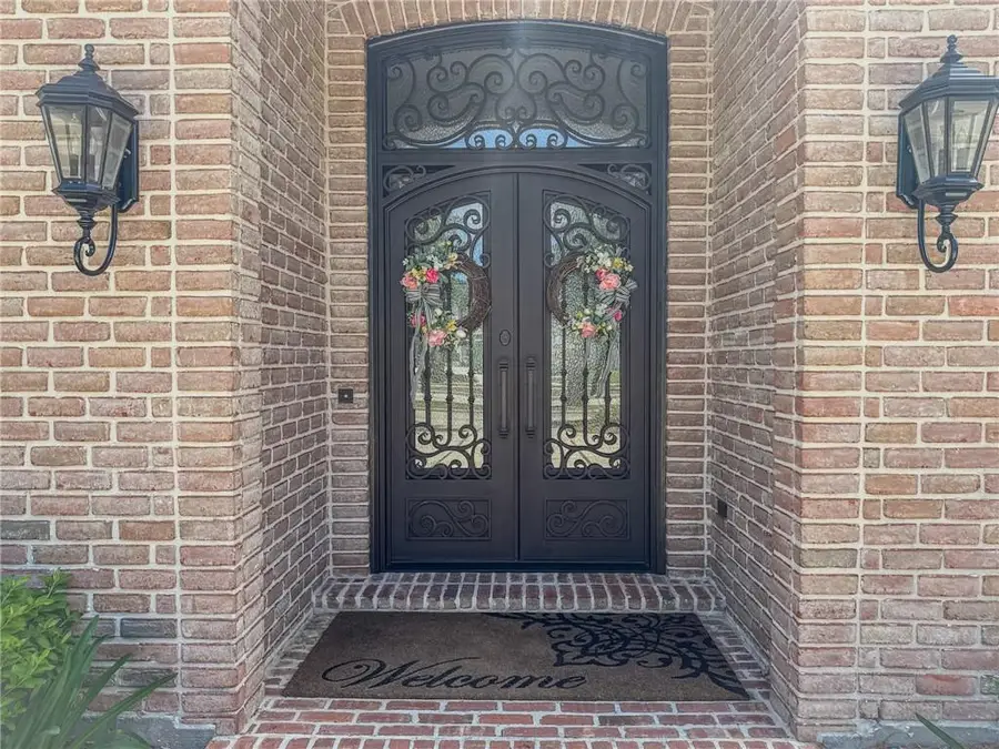 2044 S Lakeshore Boulevard, Slidell, LA 70461 - #2