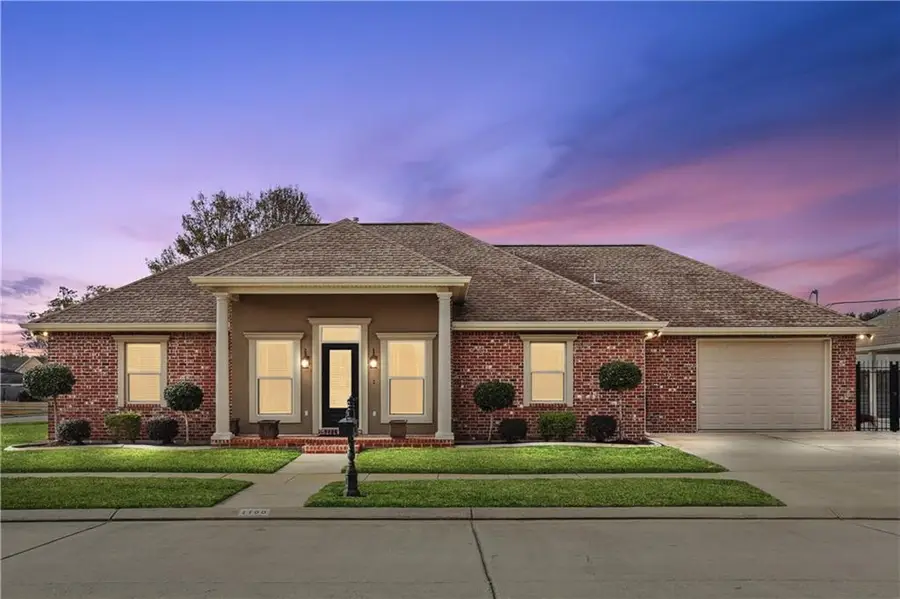 1100 Missouri Street, Chalmette, LA 70043 - #2