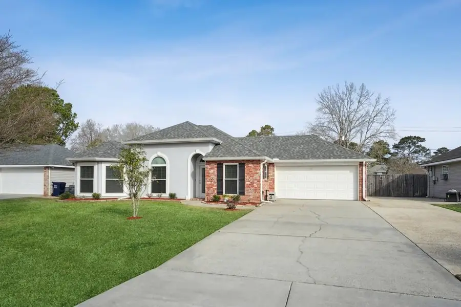 304 Dana Avenue, Abita Springs, LA 70420 - #2