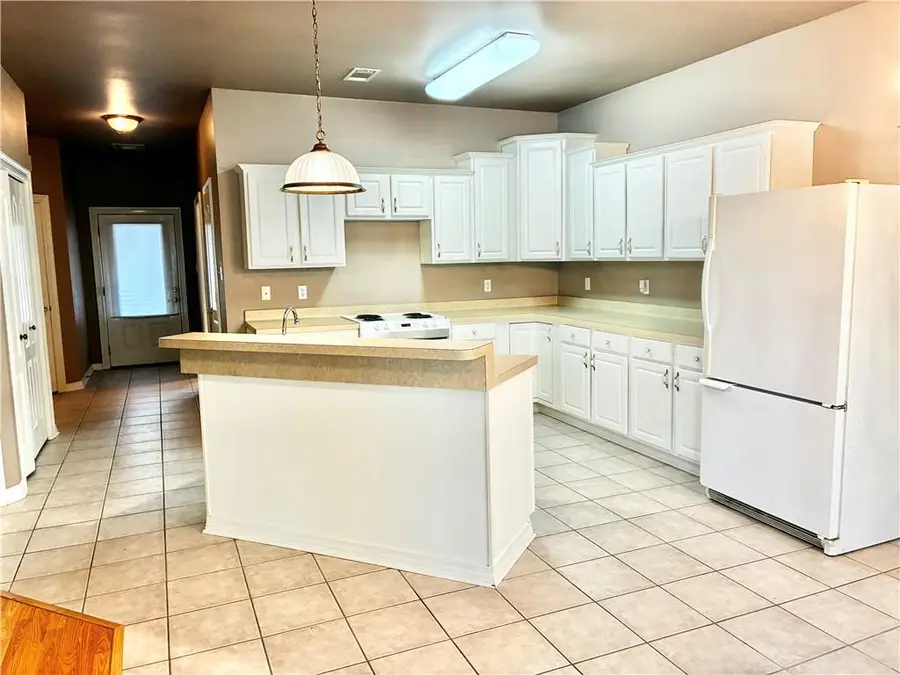 40128 Emerald Drive #B, Ponchatoula, LA 70454 - #3