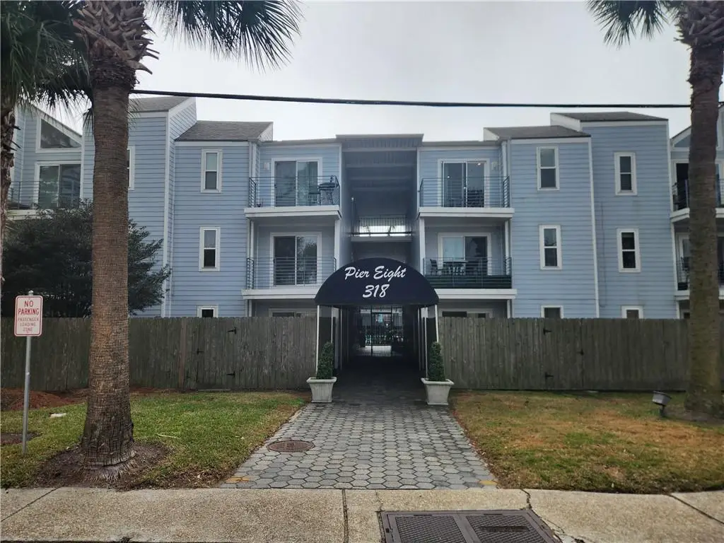 318 Lake Marina Avenue #111, New Orleans, LA 70124 - #1