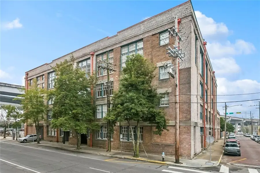 1111 S Peters Street #217, New Orleans, LA 70130 - #2