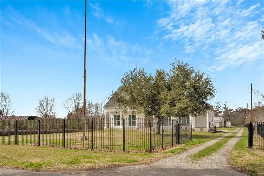 9474 Barataria Boulevard, Marrero, LA 70072 - #3