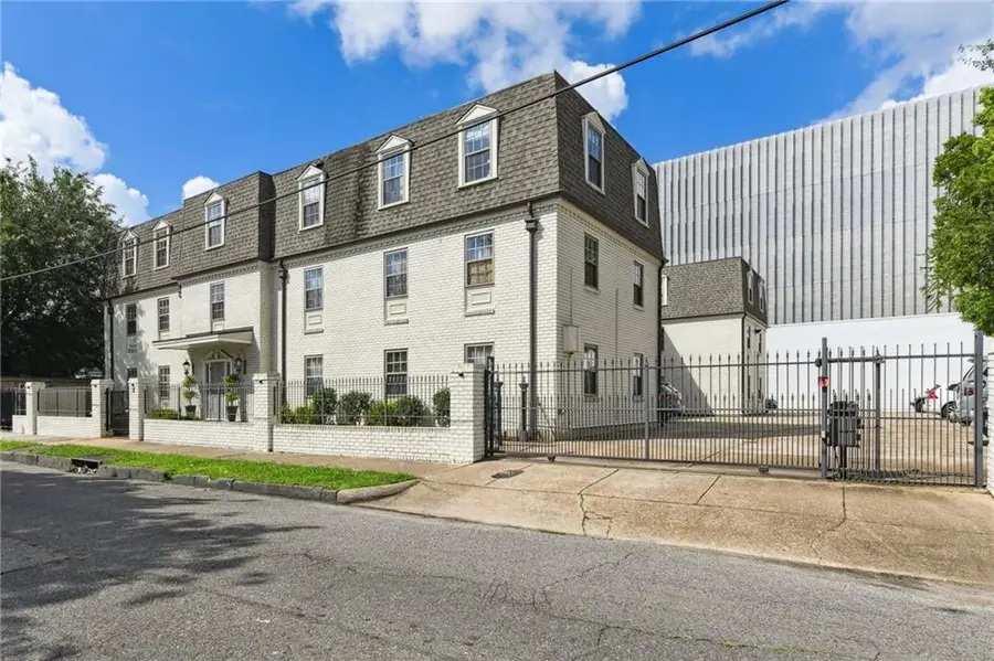 1532 St Andrew Street #307, New Orleans, LA 70130 - #2