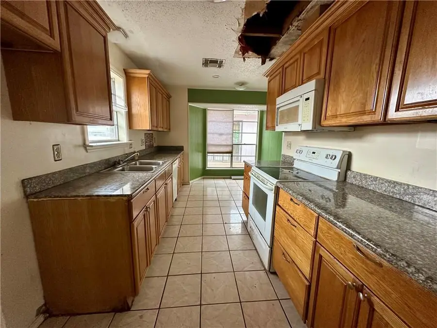 532 N Marlin Court, Terrytown, LA 70056 - #3