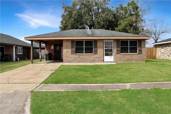 8 Kingsridge Loop, Houma, LA 70363