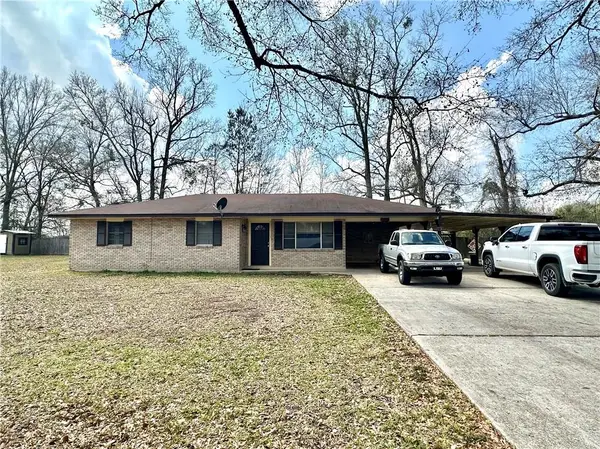 40055 Hickory Lane, Ponchatoula, LA 70454