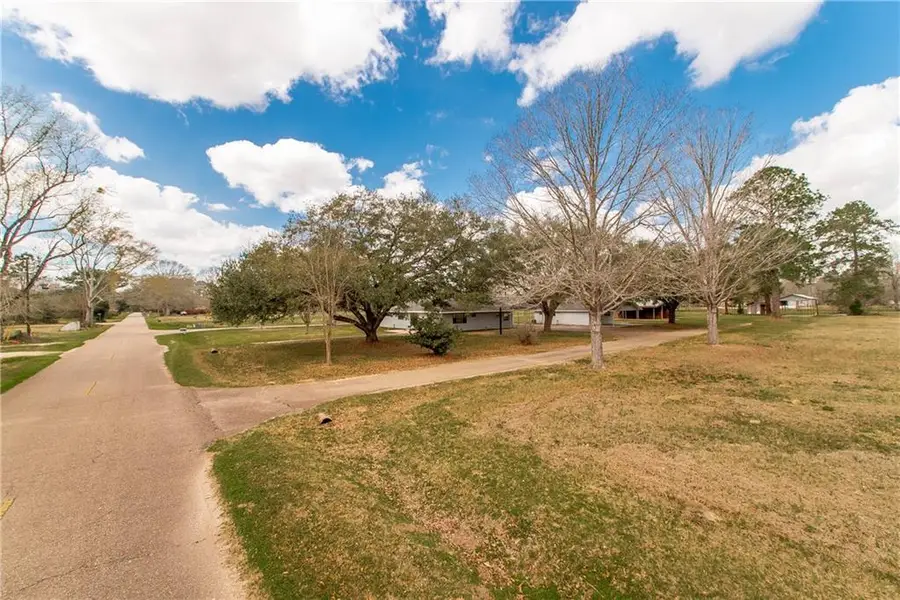 59315 Adams Road, Bogalusa, LA 70427 - #2