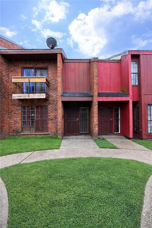 1204 Chimney Wood Lane, New Orleans, LA 70126 - #1