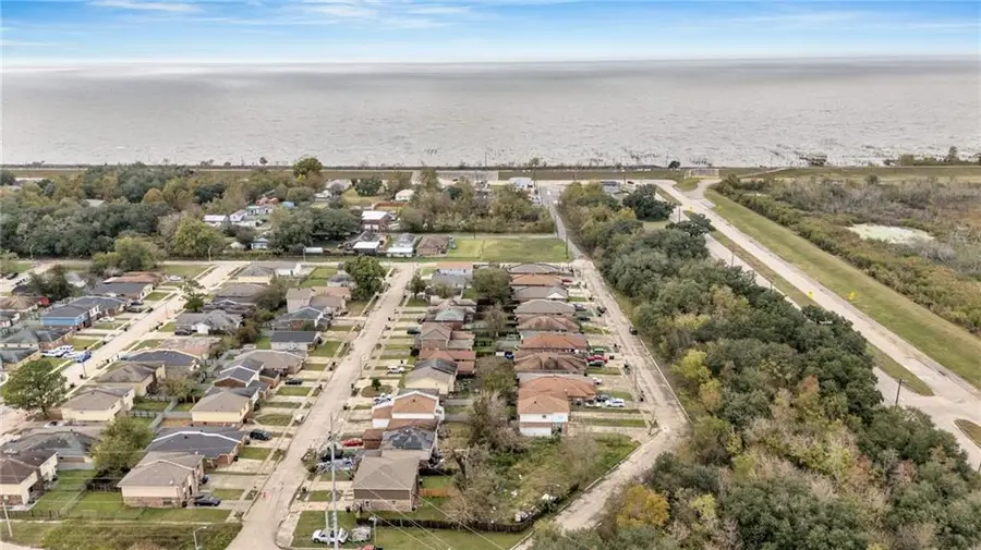 1 Venice Boulevard, New Orleans, LA 70128 - #3