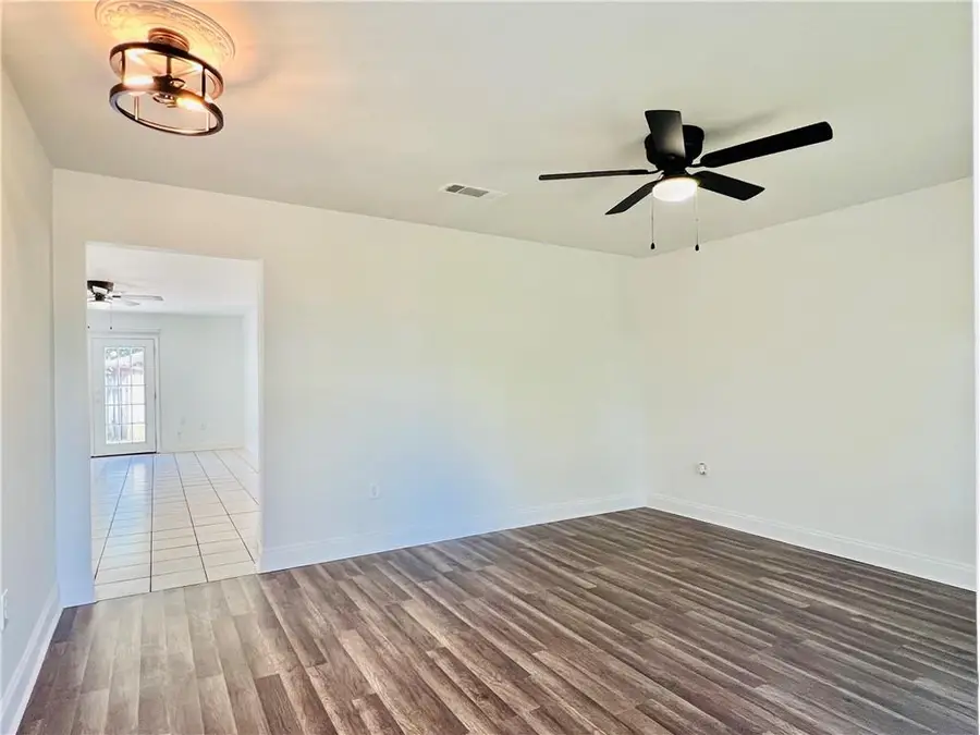 8000 Edgelake Court, New Orleans, LA 70126 - #3