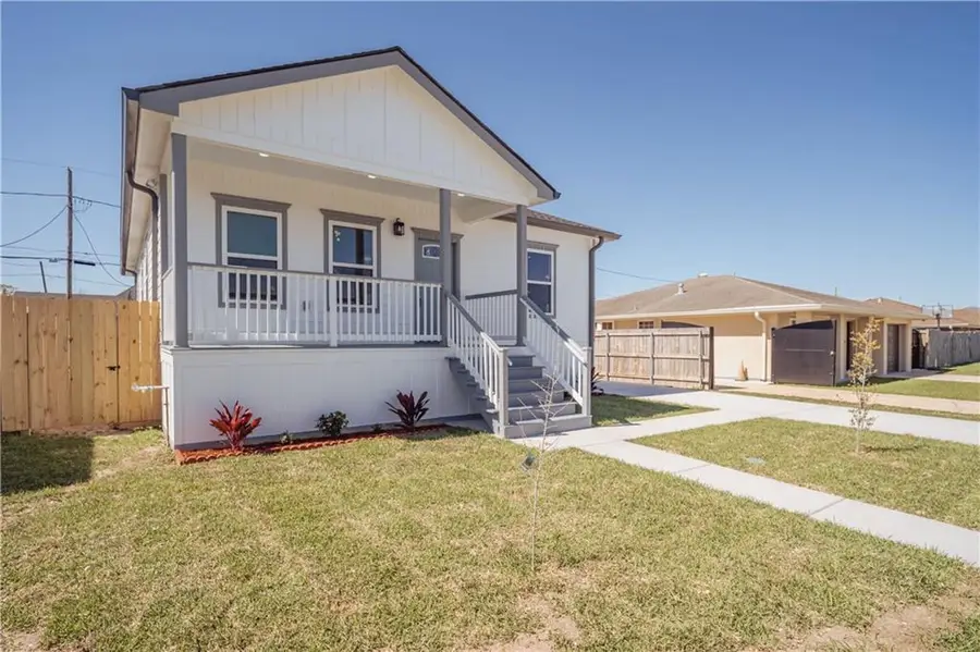 3644 Charles Drive, Chalmette, LA 70043 - #2
