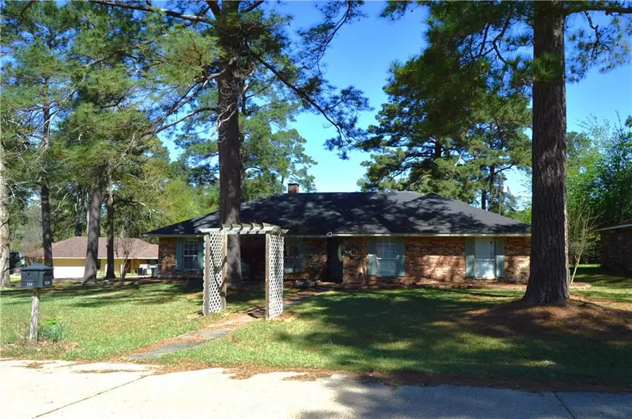 128 Spring Creek Drive, Pineville, LA 71360 - #2