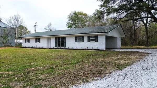 1021 Lutz Loop, St Landry, LA 71367