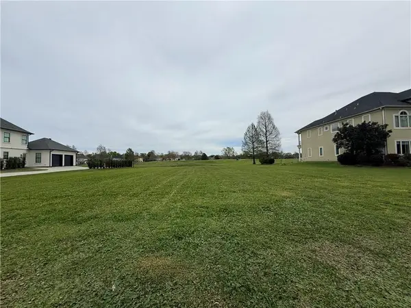 9 Eagle Point Lane, New Orleans, LA 70131