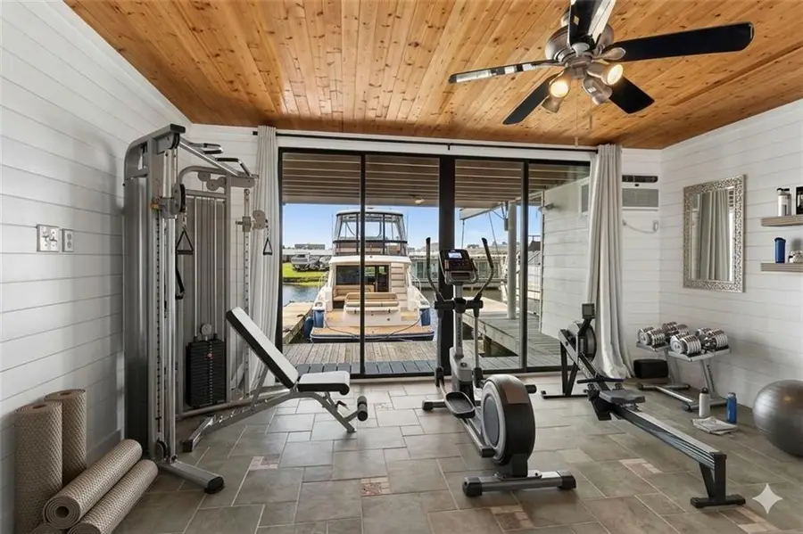 127 E Hwy 22 Highway #W-17, Madisonville, LA 70447 - #3