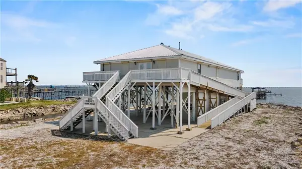 125 Lakeview Drive, Slidell, LA 70458