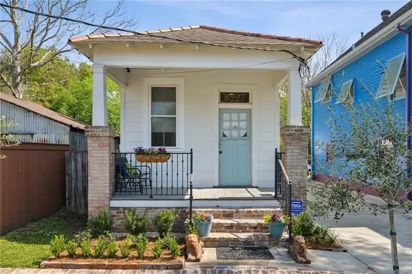 8227 Burthe Street, New Orleans, LA 70118