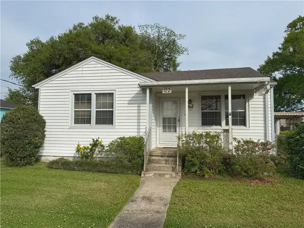 122 Destrehan Drive, Destrehan, LA 70047
