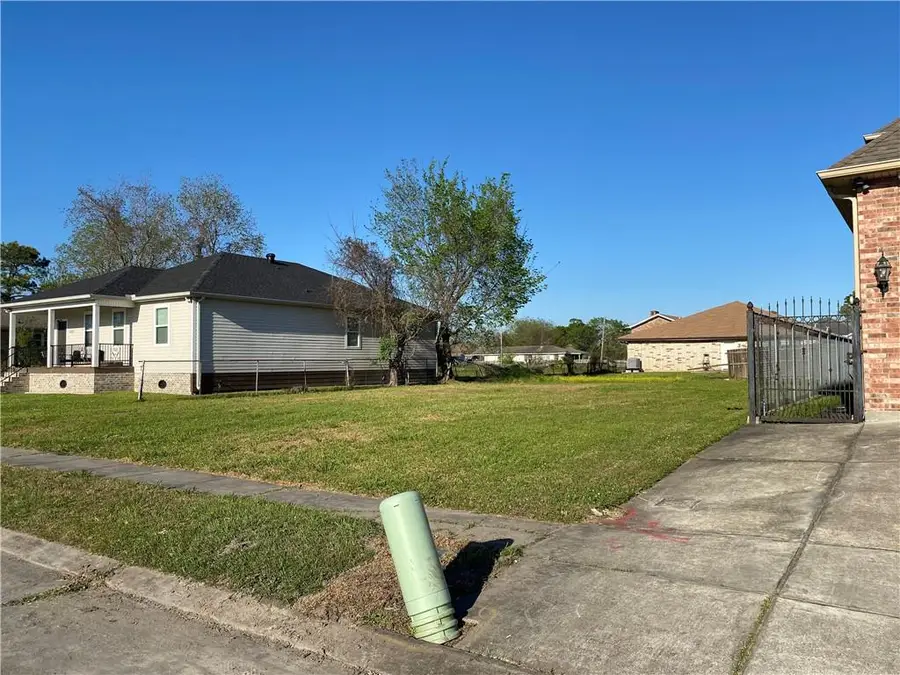 4857 Chantilly Drive, New Orleans, LA 70126 - #2