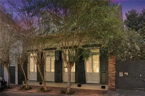 1114 Burgundy Street, New Orleans, LA 70116