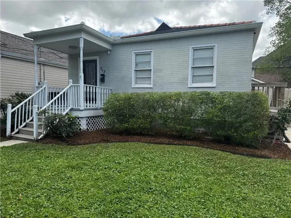 712 Metairie Lawn Drive, Metairie, LA 70001