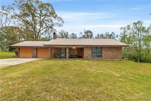 804 Mcinnis Road, Florien, LA 71429