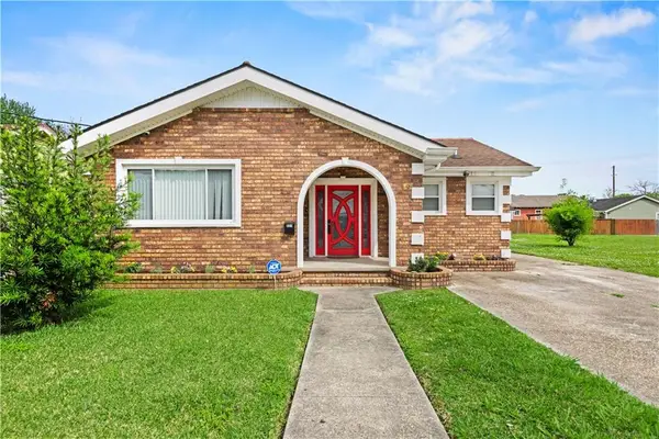 921 Lamanche Street, New Orleans, LA 70117