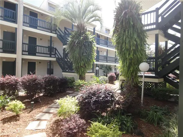 2330 Edenborn Avenue #301, Metairie, LA 70001