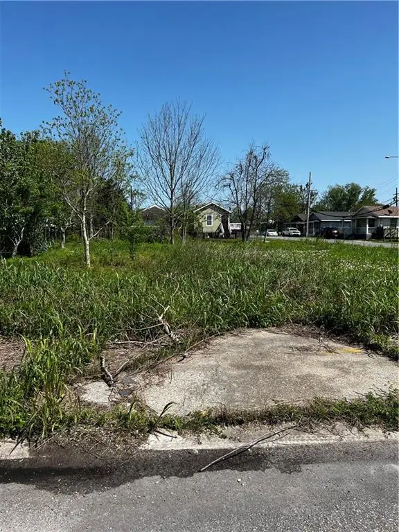 1805 Montegut Street, New Orleans, LA 70117