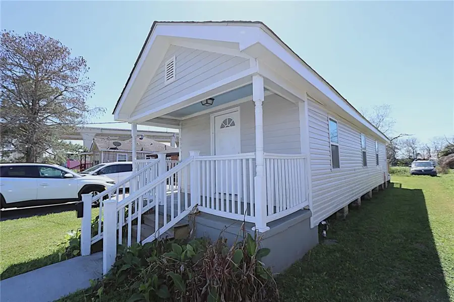 806 Estalote Avenue, Harvey, LA 70058 - #2